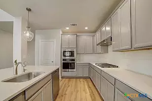 387 Borchers Blvd, New Braunfels, TX 78132 - Photo 7