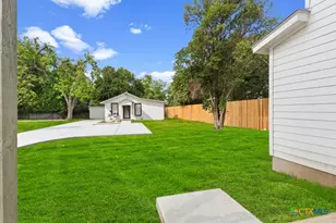 158 S Academy Ave, New Braunfels, TX 78130 - Photo 29