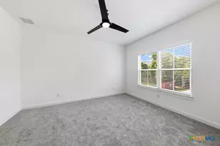 158 S Academy Ave, New Braunfels, TX 78130 - Photo 21