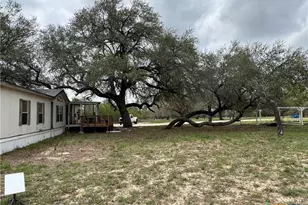 263 Co Rd 7812, Natalia, TX 78059 - Photo 3