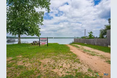 332 Panorama, Buchanan Dam, TX 78609 - Photo 37