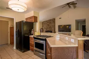 332 Panorama, Buchanan Dam, TX 78609 - Photo 13