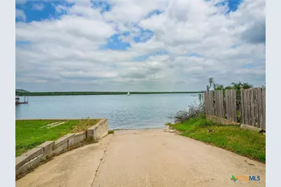 332 Panorama, Buchanan Dam, TX 78609 - Photo 39