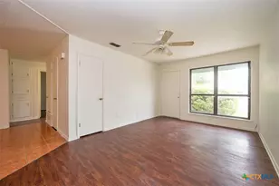 917 Holly St, Copperas Cove, TX 76522 - Photo 17