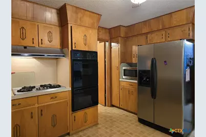 2512 Lowrey Drive, Gatesville, TX 76528 - Photo 13