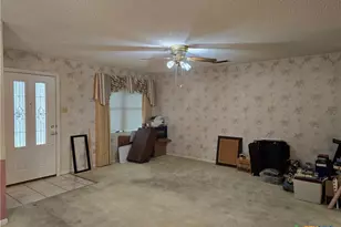 2512 Lowrey Dr, Gatesville, TX 76528 - Photo 3