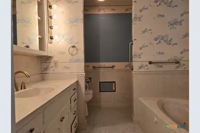 2512 Lowrey Drive, Gatesville, TX 76528 - Photo 5