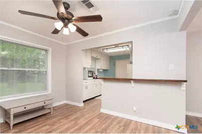 902 N 8th Street, Temple, TX 76501 - Photo 5