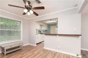 902 N 8th St, Temple, TX 76501 - Photo 5