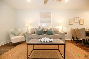104 Cove E, Horseshoe Bay, TX 78657 - Photo 3