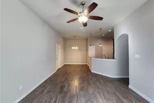 367 Creekside Curve, New Braunfels, TX 78130 - Photo 7