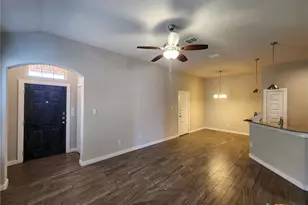 367 Creekside Curve, New Braunfels, TX 78130 - Photo 3