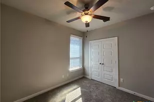 367 Creekside Curve, New Braunfels, TX 78130 - Photo 17