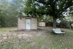 2006 Meadowlane St, Victoria, TX 77901 - Photo 13