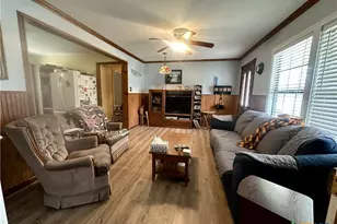 2006 Meadowlane St, Victoria, TX 77901 - Photo 3