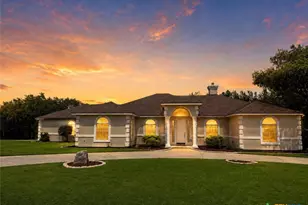 3112 Oakridge Blvd, Harker Heights, TX 76548 - Photo 1