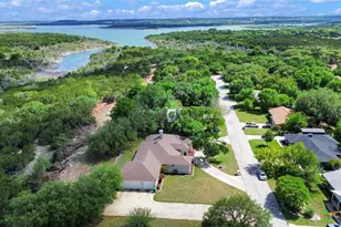 3112 Oakridge Blvd, Harker Heights, TX 76548 - Photo 11