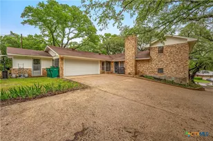2600 N Beal St, Belton, TX 76513 - Photo 25