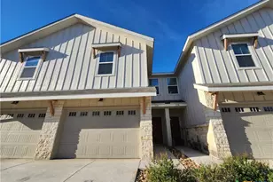 340 Untermaier Dr, New Braunfels, TX 78130 - Photo 1