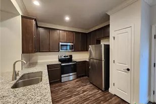 340 Untermaier Dr, New Braunfels, TX 78130 - Photo 5
