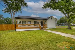 312 N Lavernia, Marion, TX 78124 - Photo 3