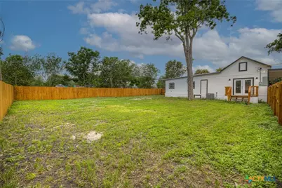 312 N Lavernia, Marion, TX 78124 - Photo 27