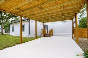 312 N Lavernia, Marion, TX 78124 - Photo 31