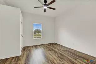 312 N Lavernia, Marion, TX 78124 - Photo 23