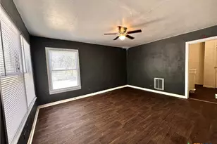 1010 Academy St, San Marcos, TX 78666 - Photo 13