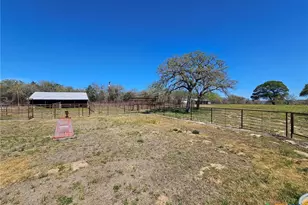 4821 FM467, Seguin, TX 78155 - Photo 21