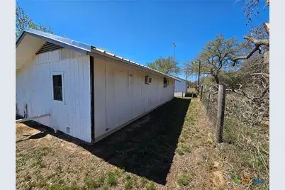 4821 Fm 467, Seguin, TX 78155 - Photo 13