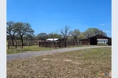 4821 Fm 467, Seguin, TX 78155 - Photo 15