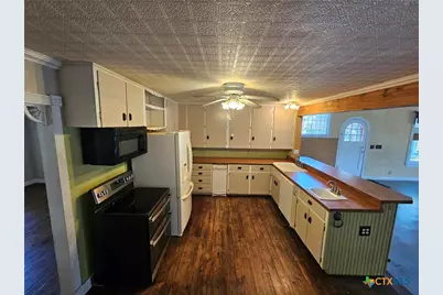 4821 Fm 467, Seguin, TX 78155 - Photo 33