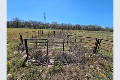 4821 Fm 467, Seguin, TX 78155 - Photo 17