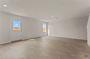 140 Langston Dr, Uhland, TX 78640 - Photo 9