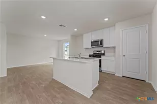 140 Langston Dr, Uhland, TX 78640 - Photo 7