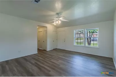 519 E Victory Avenue, Temple, TX 76501 - Photo 5