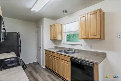 519 E Victory Avenue, Temple, TX 76501 - Photo 7