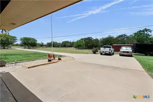 532 Whispering Oaks Dr, Copperas Cove, TX 76522 - Photo 3