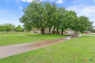 1406 Golf Course Rd, Gatesville, TX 76528 - Photo 3