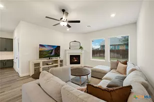 1733 Hidden Fox, New Braunfels, TX 78132 - Photo 17