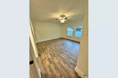 309 S Ridge, Hallettsville, TX 77964 - Photo 11