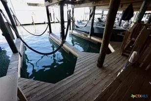 605 S 13th St, Port O'Connor, TX 77982 - Photo 5