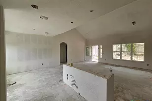 664 Luehlfing Dr, Canyon Lake, TX 78133 - Photo 7