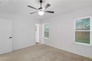 2221 Michigan St, New Braunfels, TX 78130 - Photo 13