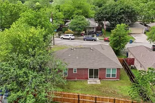 2221 Michigan St, New Braunfels, TX 78130 - Photo 23