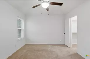 2221 Michigan St, New Braunfels, TX 78130 - Photo 17