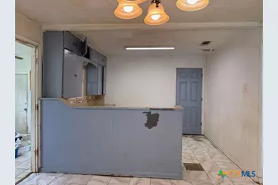 1017 S 47th Street, Temple, TX 76504 - Photo 7