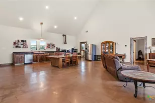 707 Creek Rd, Marion, TX 78124 - Photo 7