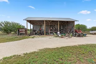 707 Creek Rd, Marion, TX 78124 - Photo 21